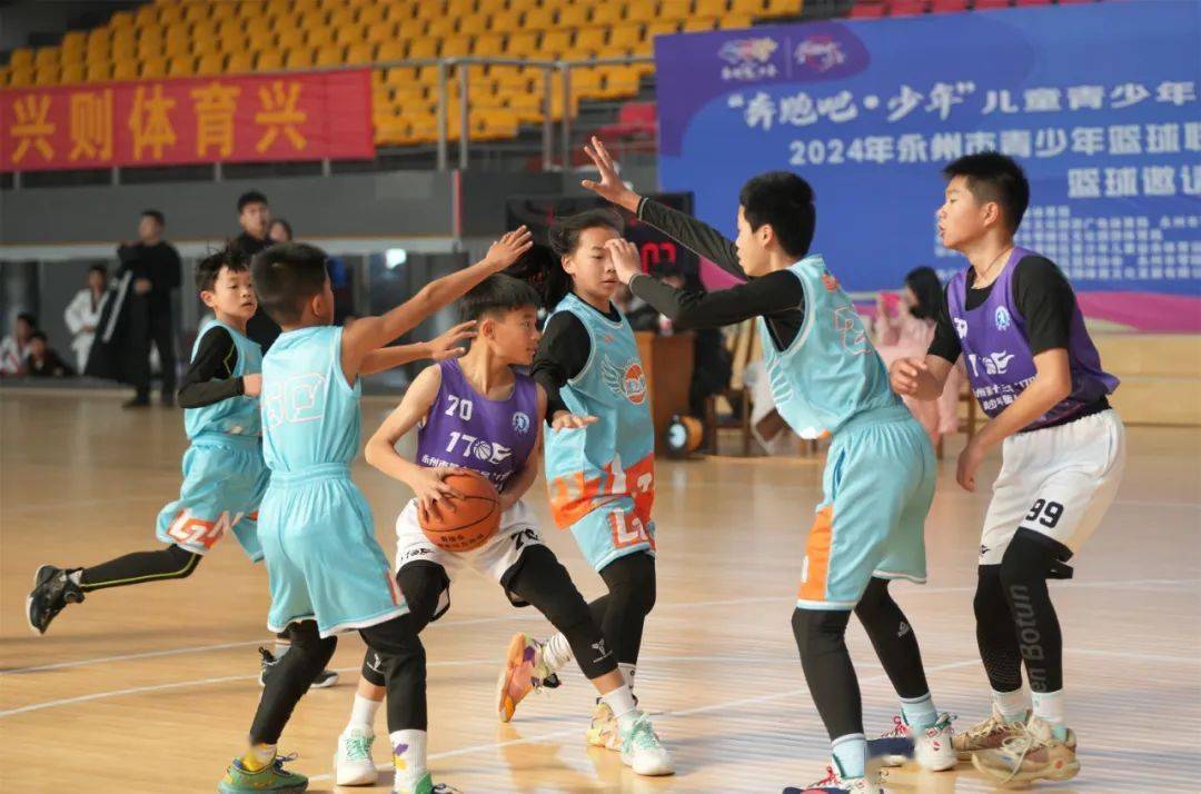 包含湖南省体育局支持青少年加入篮球运动，落实全民健身战略的词条