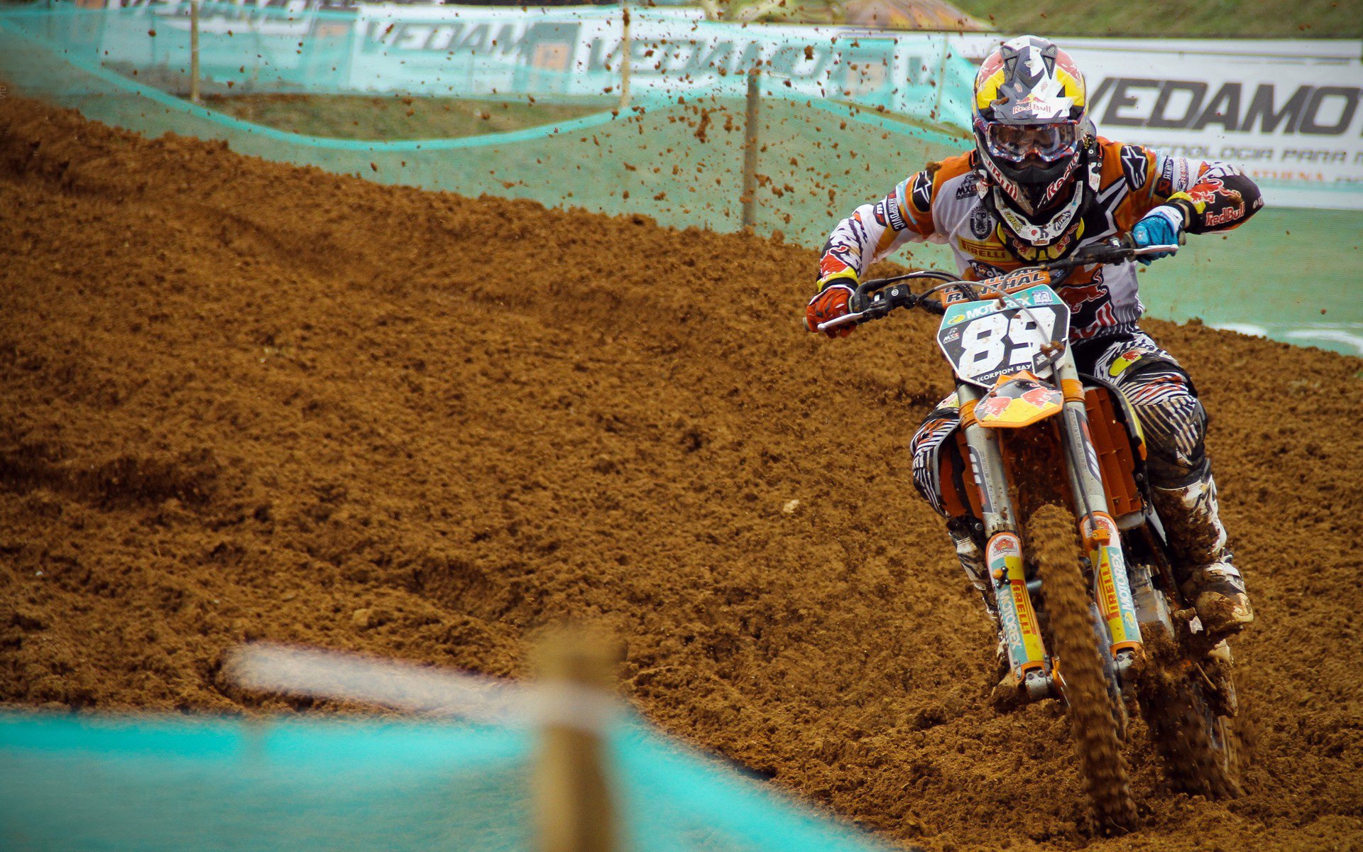 《电竞装备评测：助你成为操作高手》，电竞装置